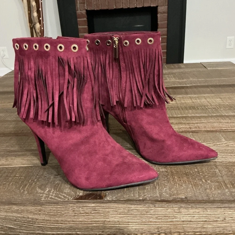 ASHLEY STEWART Grommet Fringe Bootie Fashion Boots Burgundy Sz 11w